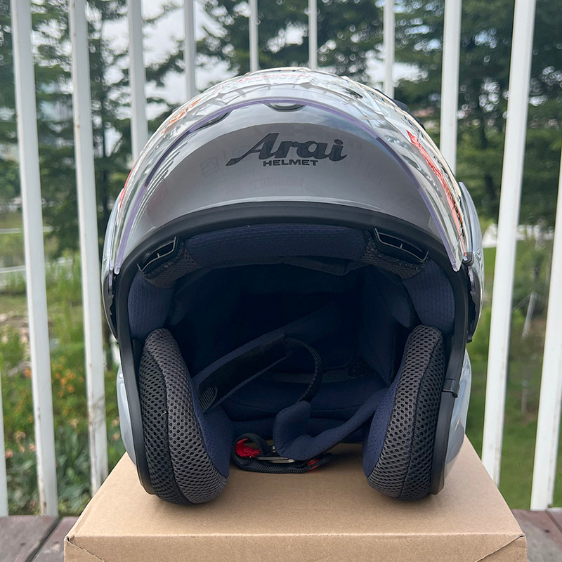 ARAI ÉDITION LUMINE™ — Base Gris Brillant