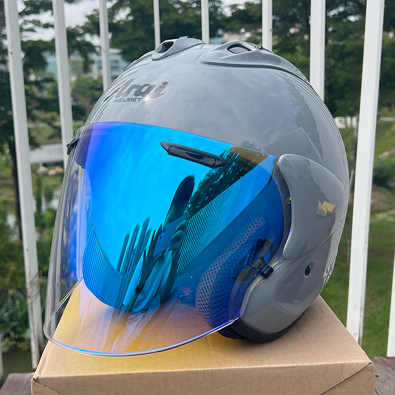 ARAI ÉDITION LUMINE™ — Base Gris Brillant