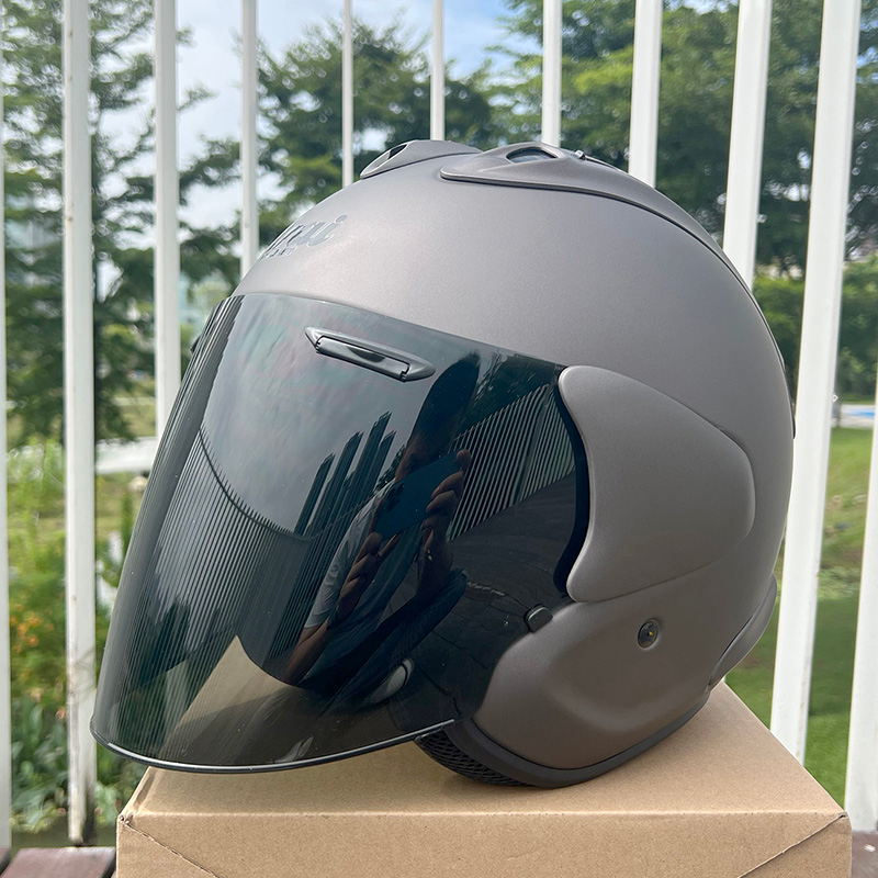 ARAI ÉDITION LUMINE™ — Base Gris Mat