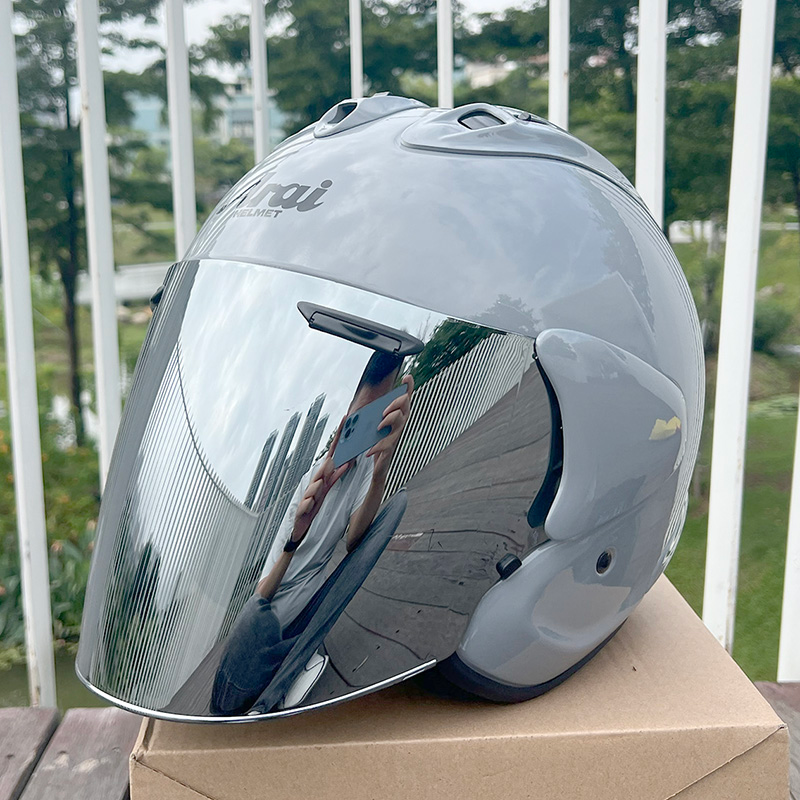 ARAI ÉDITION LUMINE™ — Base Gris Brillant